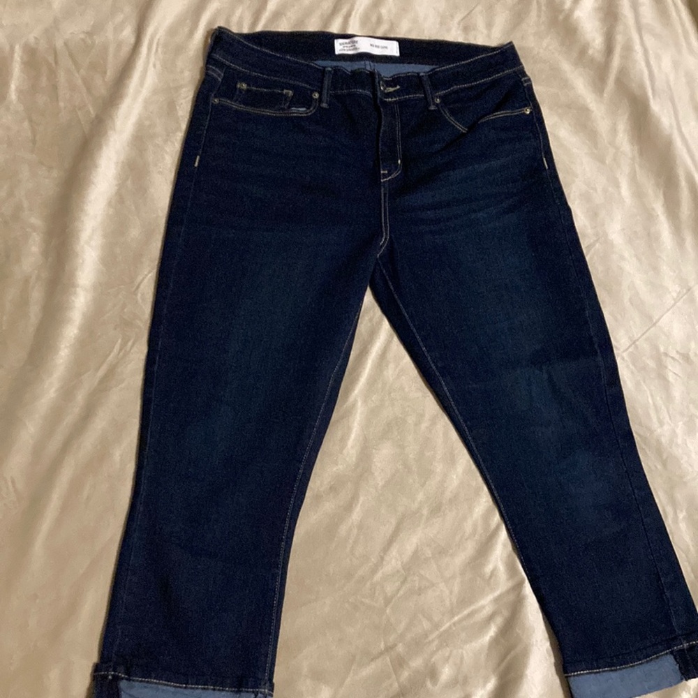 Levi Strauss Mid Rise Capri - 14-W32 - Like New Condition
